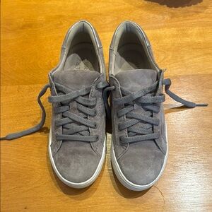 Naturalizer Gray Suede Sneakers